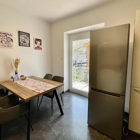 Lägenhet Stylische Naehe Stadthalle Mit Balkon *