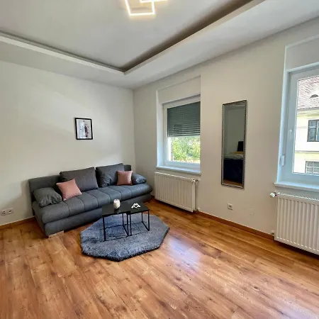 דירה Stylische Naehe Stadthalle Mit Balkon