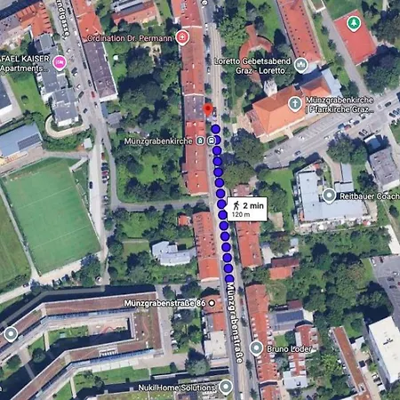 Stylische Naehe Stadthalle Mit Balkon * גראץ